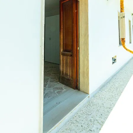 Casa Vacanze Trane トリカーゼ